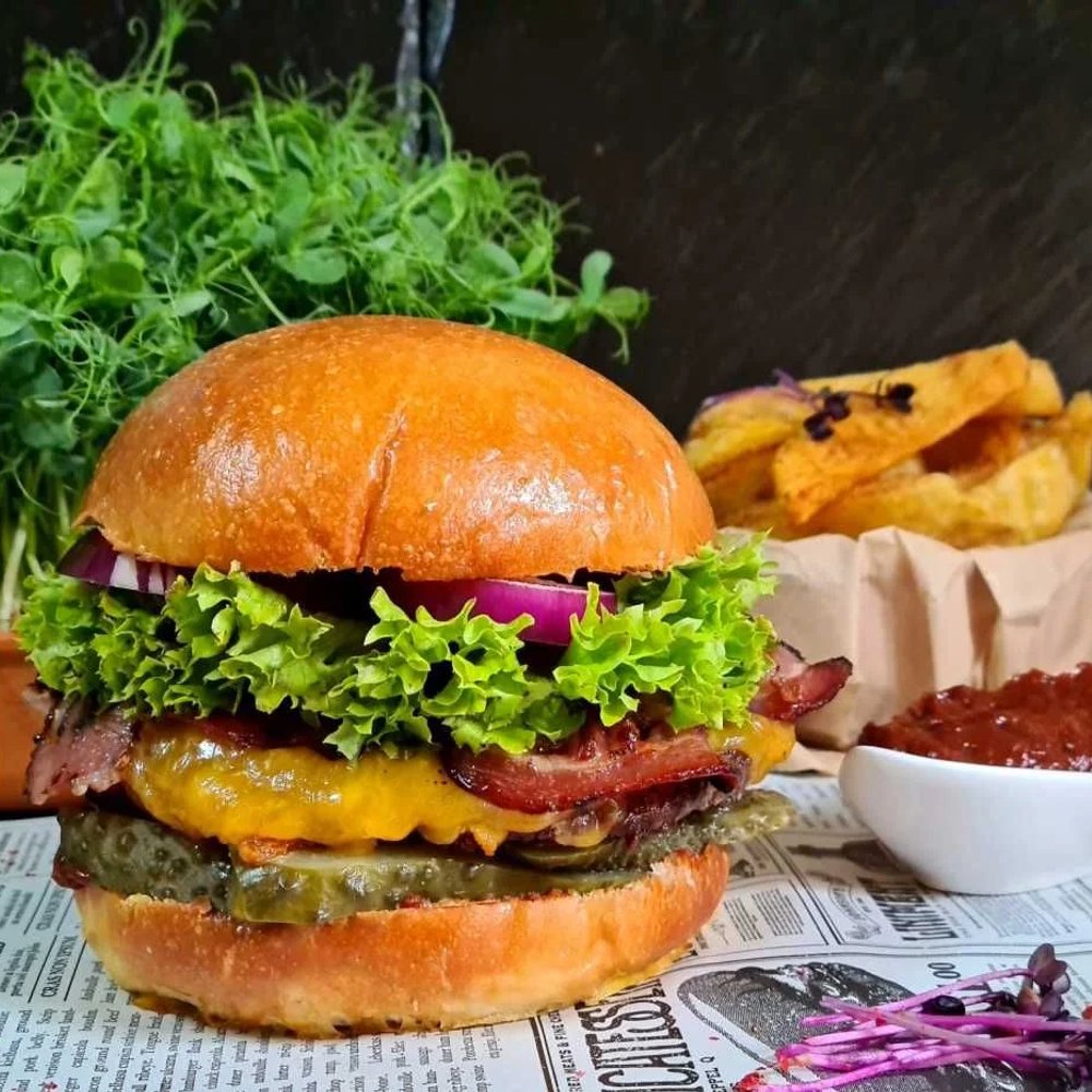 BLACK ANGUS BEEF BURGER