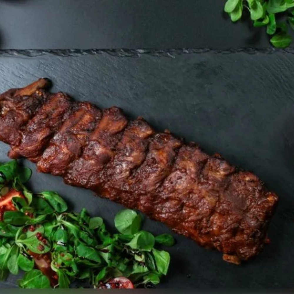 COASTE DE PORC CU SOS WHITE BBQ